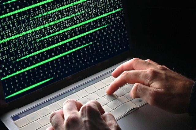 Hakerat rusë sulmojnë 6 banka në Itali, rrezik edhe për rrjetin elektrik në Gjermani