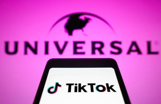 TikTok & Universal