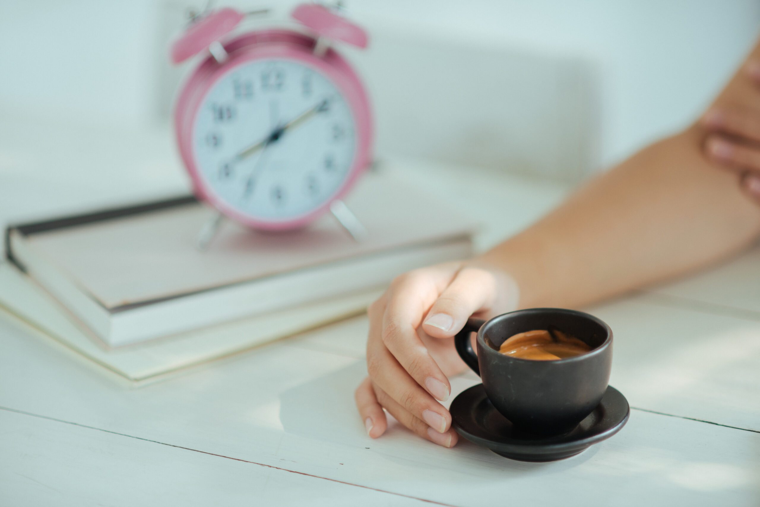 5 gjëra që duhet të shtoni në rutinën e mëngjesit tuaj