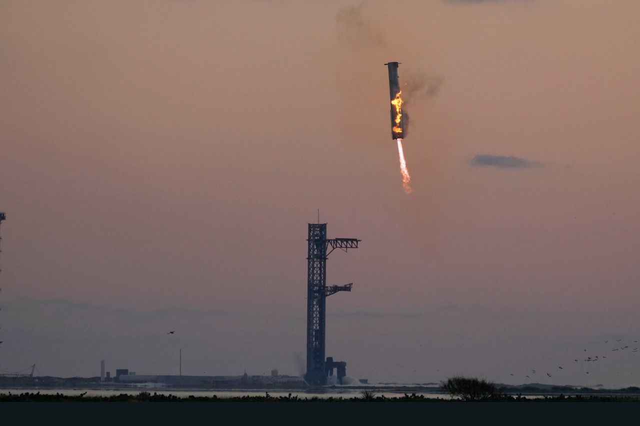 SpaceX shkruan histori - Starship kapet për herë të parë në ajër, hap epokën e re të udhëtimeve hapësinore!