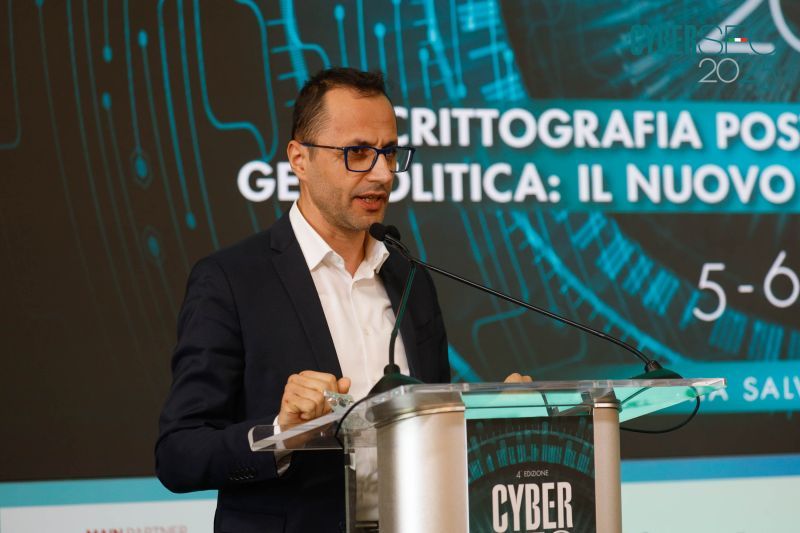 #CyberSec2025Rome: Igli Tafa: “Përdorimi i inteligjencës artificiale, informatikës kuantike dhe ekosistemeve të mëdha të rrjetit do të jetë vendimtare për të ardhmen tonë”
