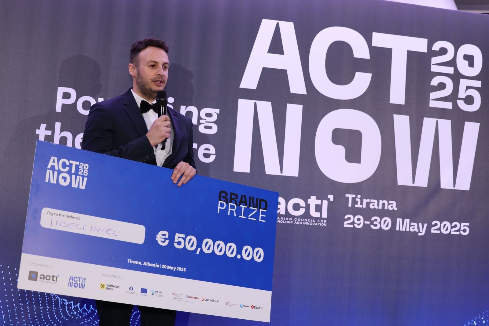 InsectIntel fiton 50 mijë euro nga ACT Now: Pajisja inteligjente që po revolucionon bujqësinë shqiptare!