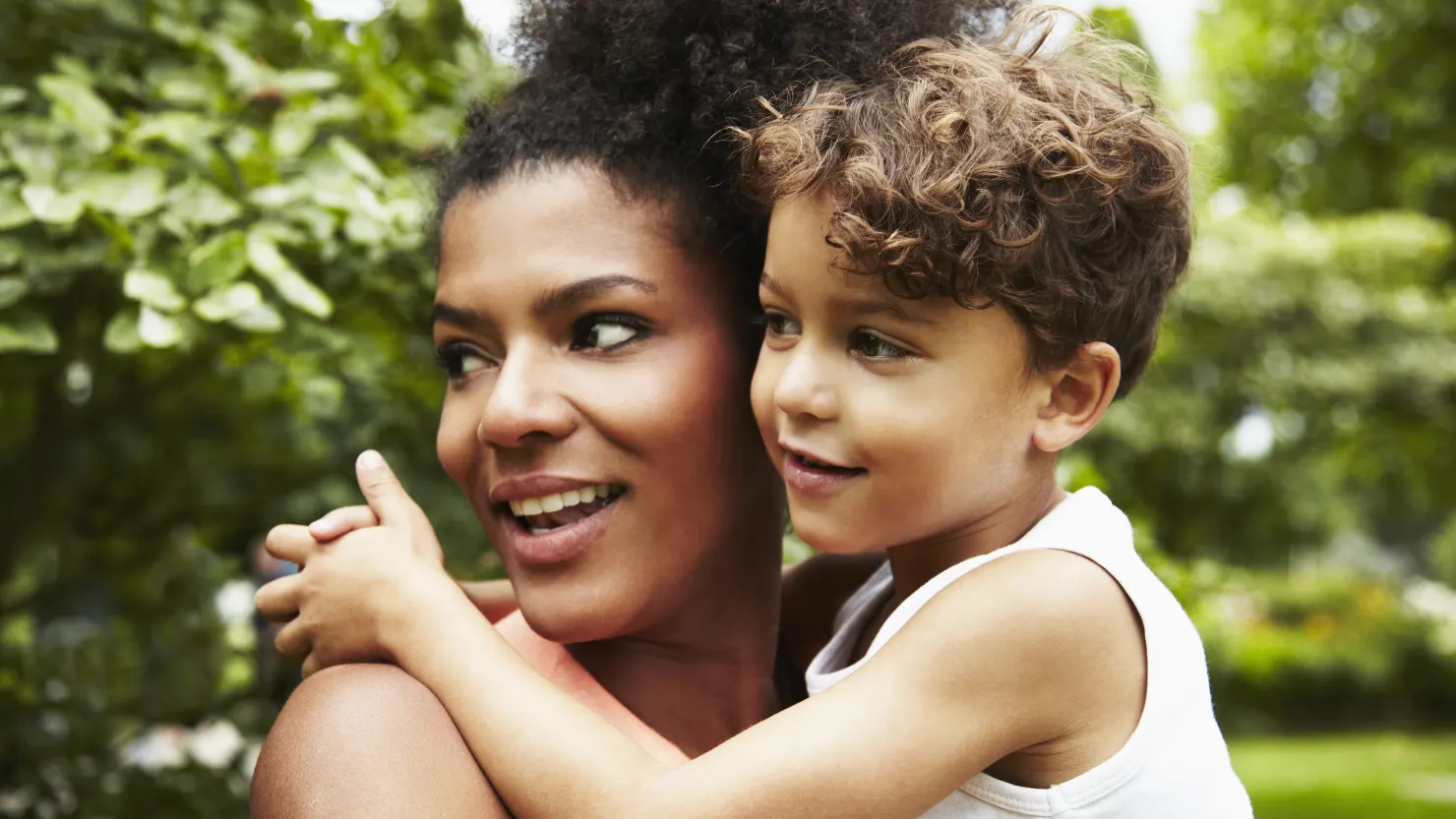 6 mënyra për të ndërtuar besimin e fëmijës suaj dhe për të qenë i hapur me ju
