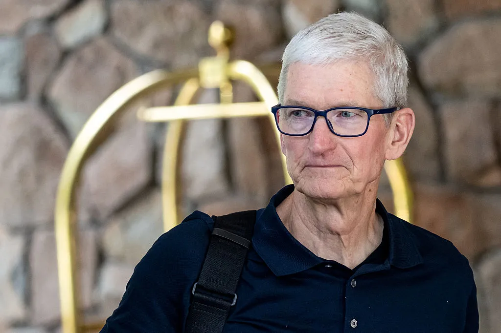Apple do të rrisë ndjeshëm investimet në AI, thotë Tim Cook