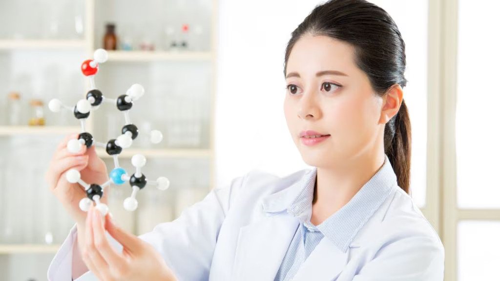 "Të jetosh deri në 150 vjeç është e mundur", një markë kineze thotë se pilula e tyre mund ta bëjë këtë realitet!