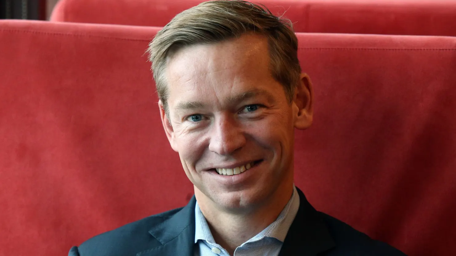 Këshilla e ashpër e CEO s së McDonald s për të rinjtë  Mos prit nga askush