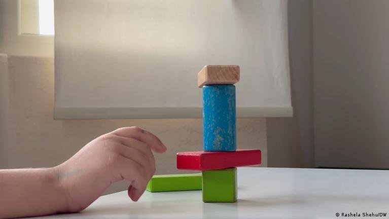 A po e bëjnë institucionet shqiptare detyrën e tyre për fëmijët me vështirësi në të nxënë?!