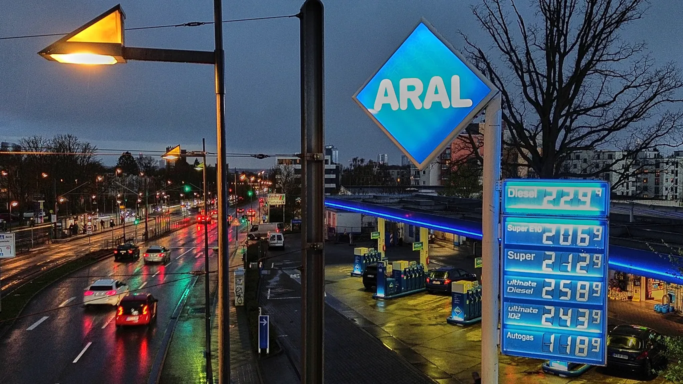 inflacioni-shperthen-serish-ne-eurozone-lufta-ne-iran-trondit-cmimet-e-energjise