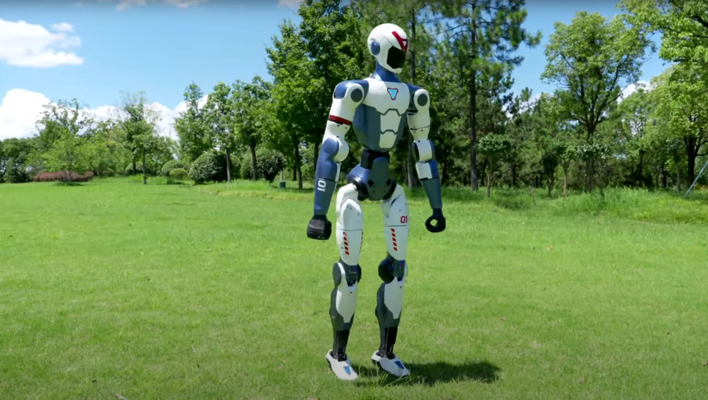 roboti-qe-flet-per-artin-si-po-transformon-r1-eksperiencen-ne-palazzo-madama